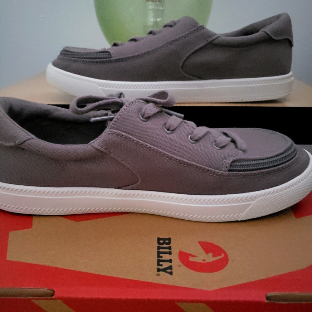 EUC - IOB BILLY Footwear Gore Low Zip-On Sneakers (6)